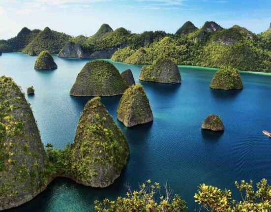 destinasi alam asia memukau